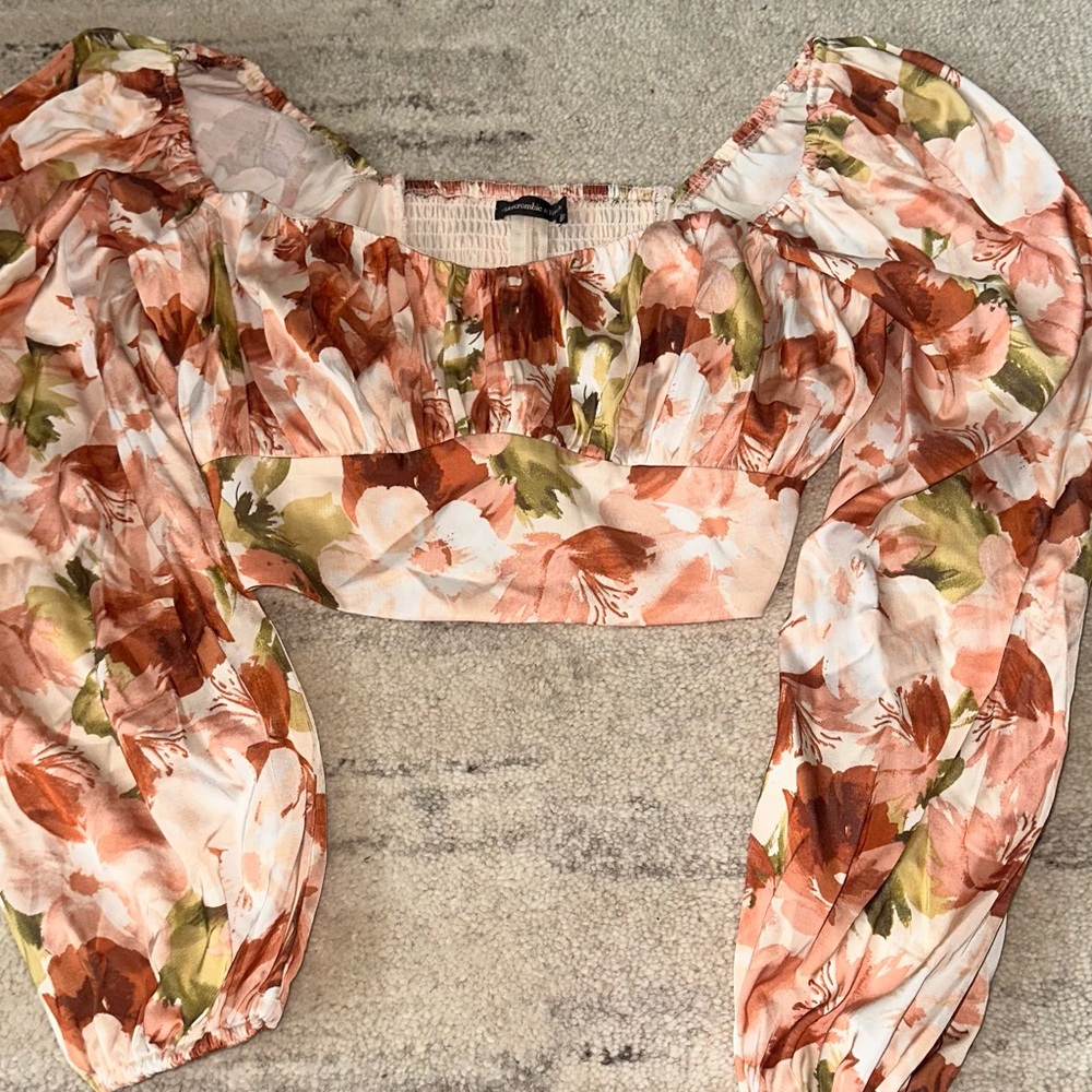 Abercrombie & Fitch Floral Blouse with Puff Sleeves